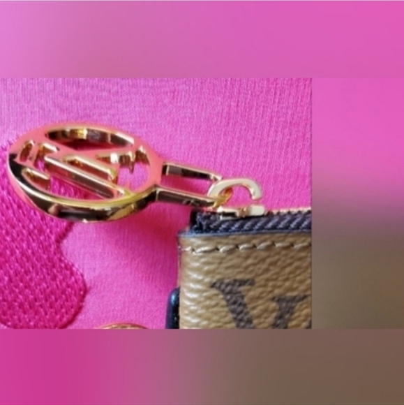 Authentic Louis Vuitton Signature Monogram Canvas Pouch,Wristlet,Case - Picture 7 of 7